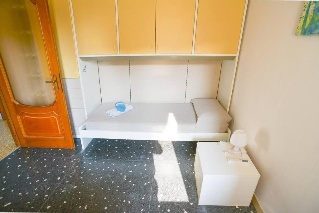 Apartamento Larte Al Mare Vicino Spiaggia Con Ac E Wifi Savona Exterior foto