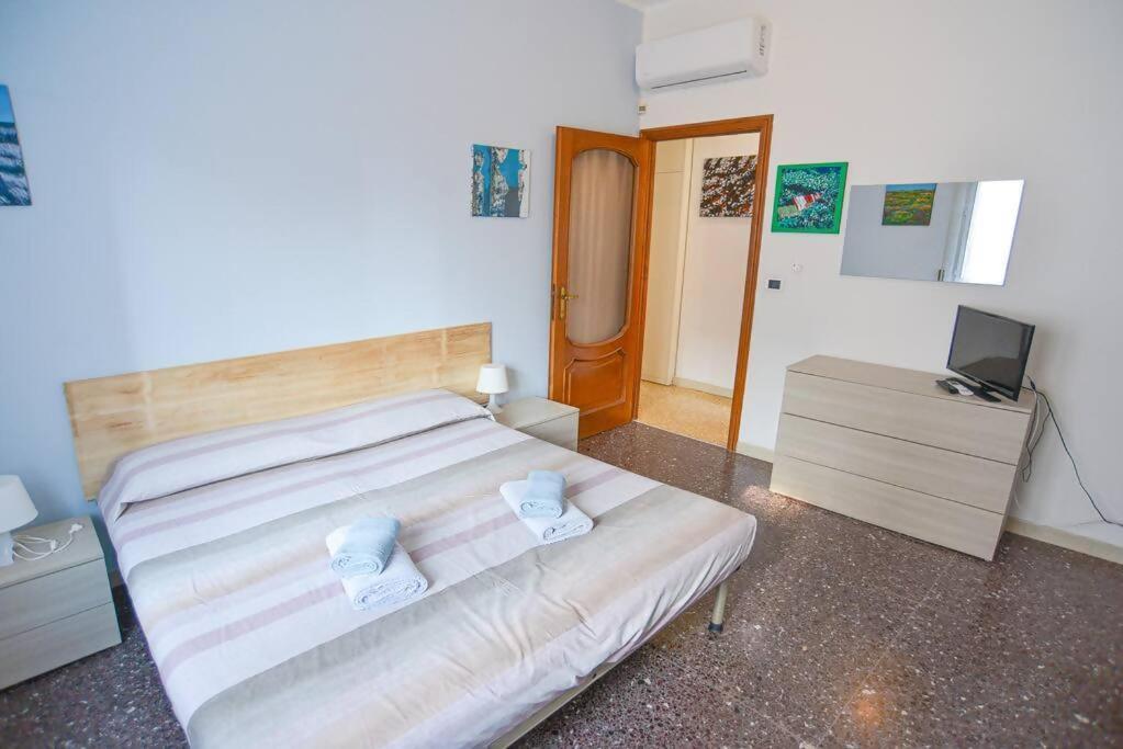 Apartamento Larte Al Mare Vicino Spiaggia Con Ac E Wifi Savona Exterior foto